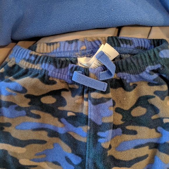 Child of Mine by Carter's cozy fleece pajamas 24M - Picture 3 of 4